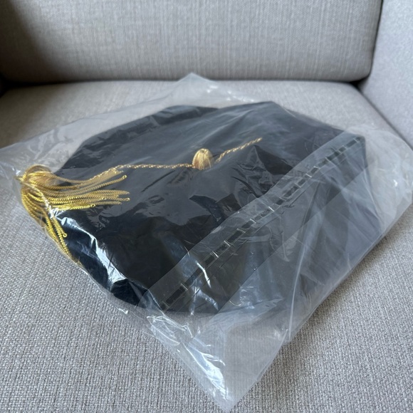 NEW Doctoral Graduation Cap Black Velvet 8-Sided with Gold Bullion Tassel - Picture 2 of 5